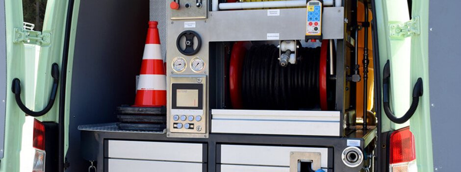 KUTERO entwickelt und produziert – zum Beispiel auch modulare Hochdruckspüleinheiten.