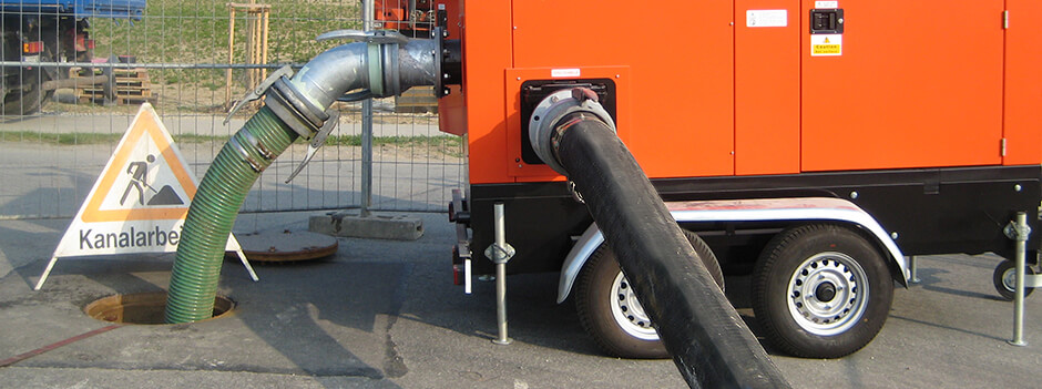 KUTERO beliefert Kanalsanierer unter anderem auch mit Qualitätsschläuchen zur Wasserhaltung.